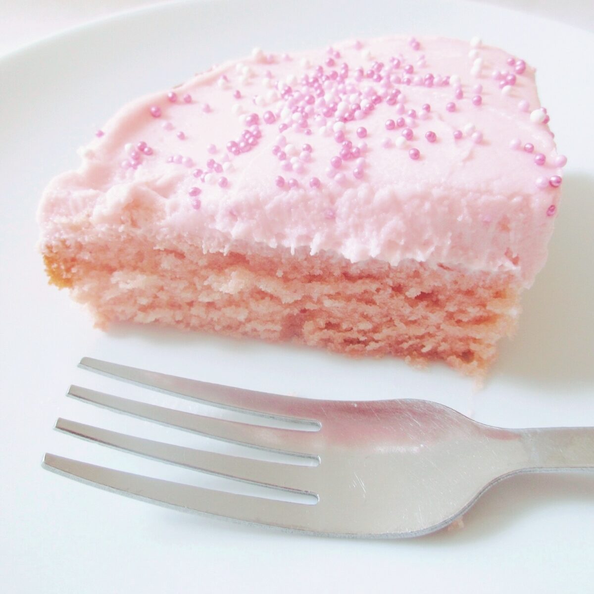 Pink velvet cake