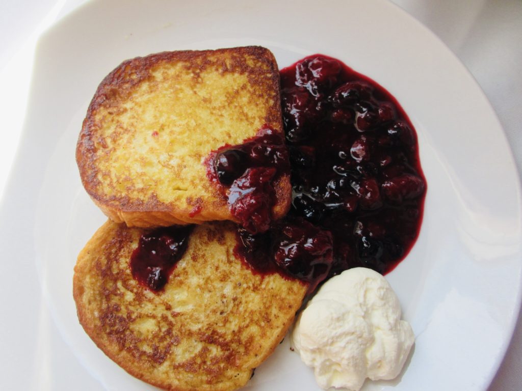 French Toast with Berry Compote