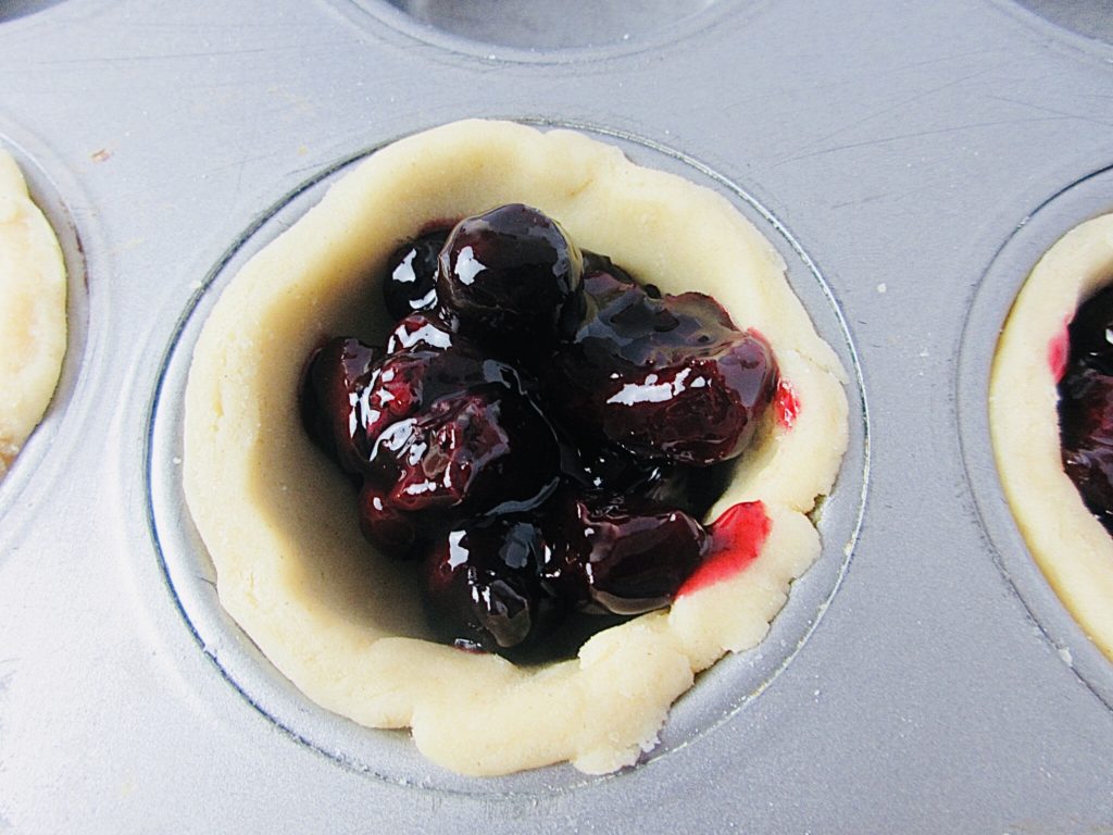 cherry pie in muffin tin