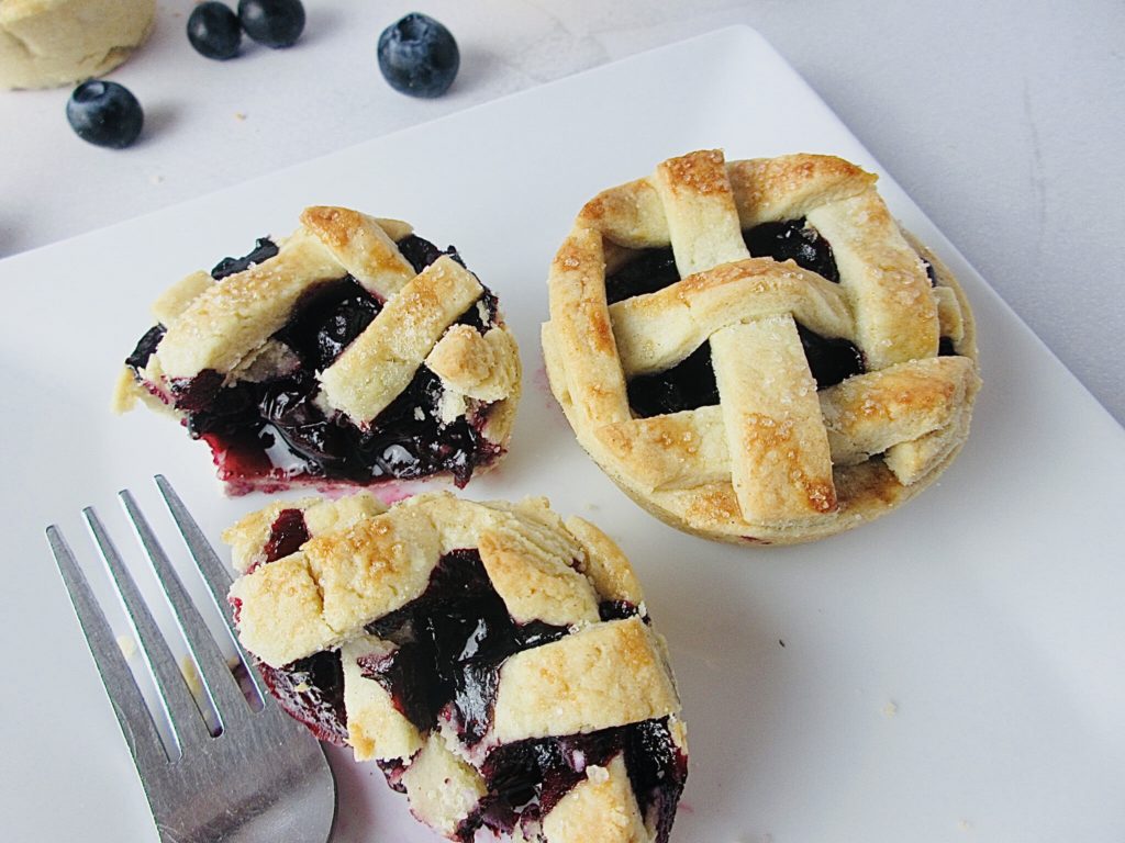 mini cherry pies