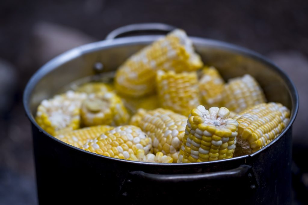 boiling corn