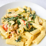 Creamy chicken spinach pasta