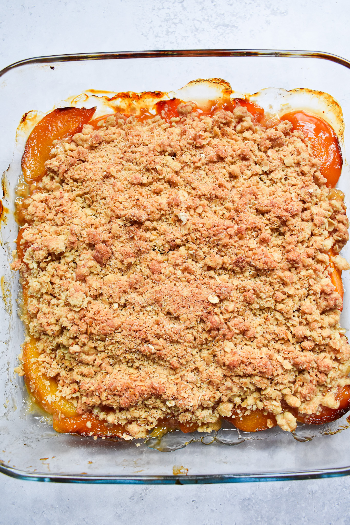 peach crumble