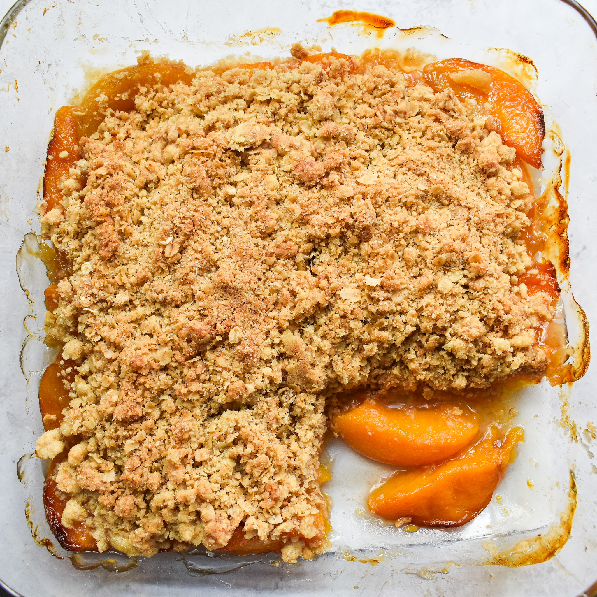 peach crumble